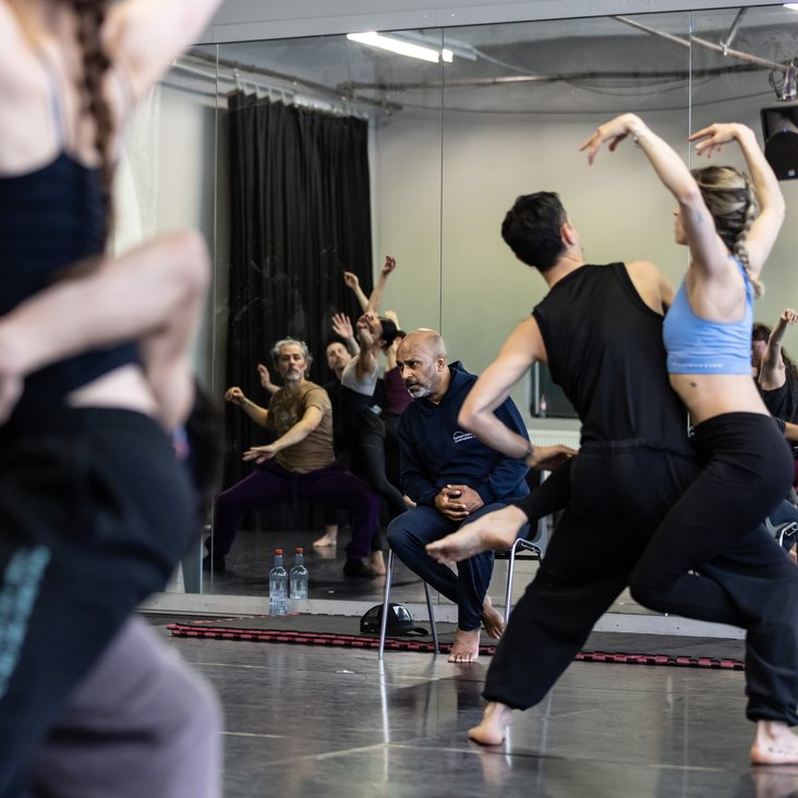 Die Gauthier Dance JUNIORS bei den Proben mit Akram Khan